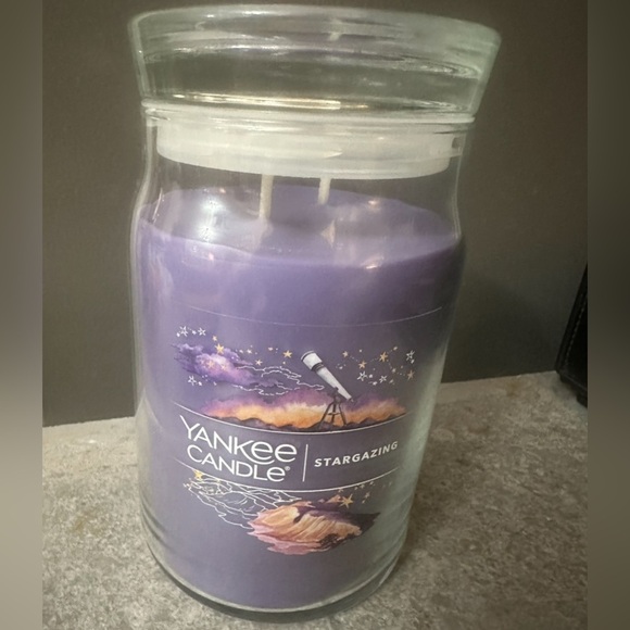 Yankee Candle Stargazing 20 oz Jar 2 Wick Discontinued New HTF Retired Scent - Picture 1 of 3